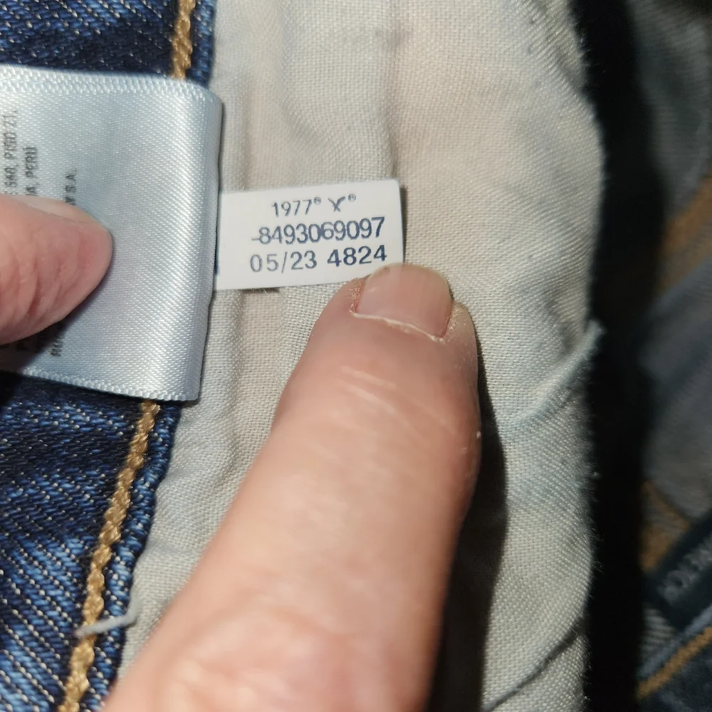 American Eagle Super High Rise Ankle Straight Dark Wash Size 00 Short Stretchy